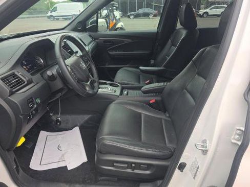 Used 2023 Honda Passport EX-L image 4