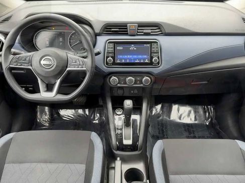 Used 2023 Nissan Versa SV image 11