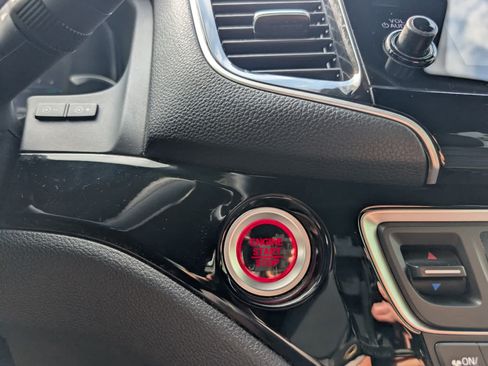 Certified 2022 Honda Pilot Black Edition image 32