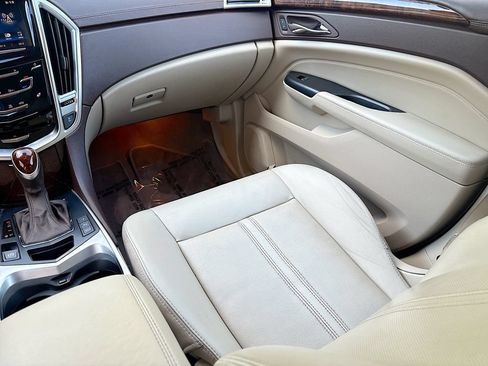 Used 2016 Cadillac SRX Luxury w/ Driver Awareness Package FWD image 26