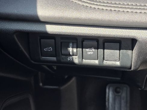 Used 2025 Subaru Outback Wilderness AWD/4WD image 11