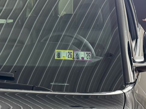 Used 2024 Jeep Grand Cherokee Limited image 10