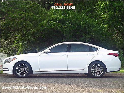 Used 2015 Hyundai Genesis 3.8 w/ Option Group 02 image 2
