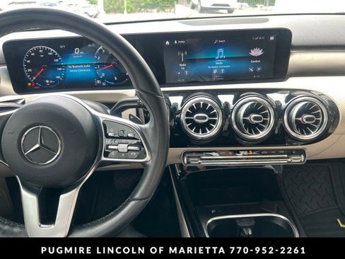 Used 2021 Mercedes-Benz A 220 image 11