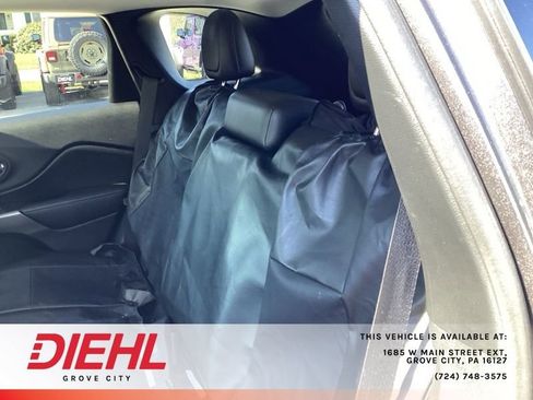 Used 2020 Jeep Cherokee Latitude Plus w/ Cold Weather Group image 14