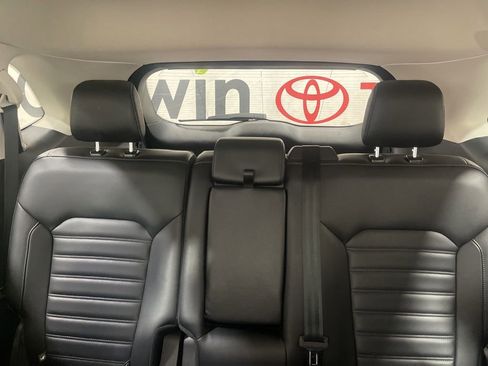 Used 2024 Ford Edge SEL image 20