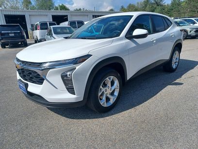 Used 2024 Chevrolet Trax LS w/ LS Convenience Package