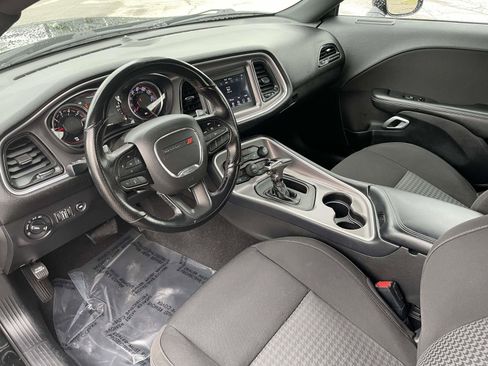 Used 2021 Dodge Challenger GT image 2