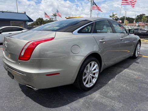 Used 2011 Jaguar XJ RWD image 5