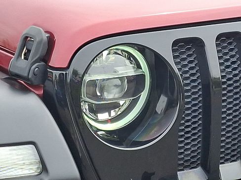 Used 2021 Jeep Wrangler Unlimited Sport AWD/4WD image 10