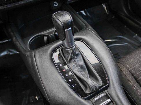 Certified 2023 Honda HR-V LX image 19