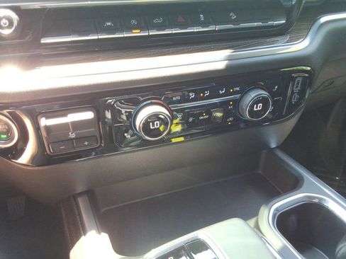 Certified 2024 Chevrolet Silverado 1500 RST AWD/4WD image 32