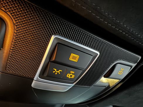 Used 2017 Mercedes-Benz SL 63 AMG image 39