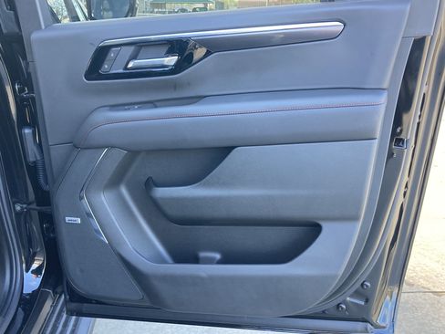 New 2025 Chevrolet Suburban RST w/ Advanced Technology Package image 22