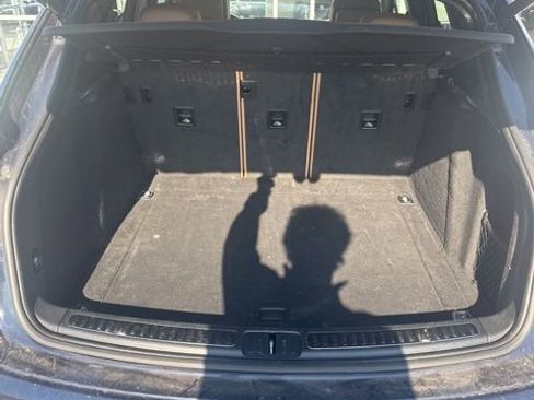 Used 2018 Porsche Macan image 8