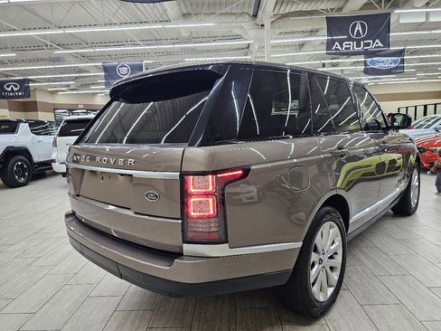Used 2016 Land Rover Range Rover HSE image 6
