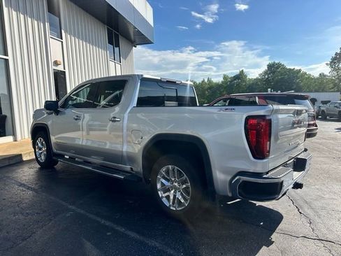 Used 2020 GMC Sierra 1500 SLT w/ SLT Premium Plus Package AWD/4WD image 9