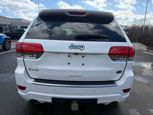 Used 2018 Jeep Grand Cherokee Overland image 4