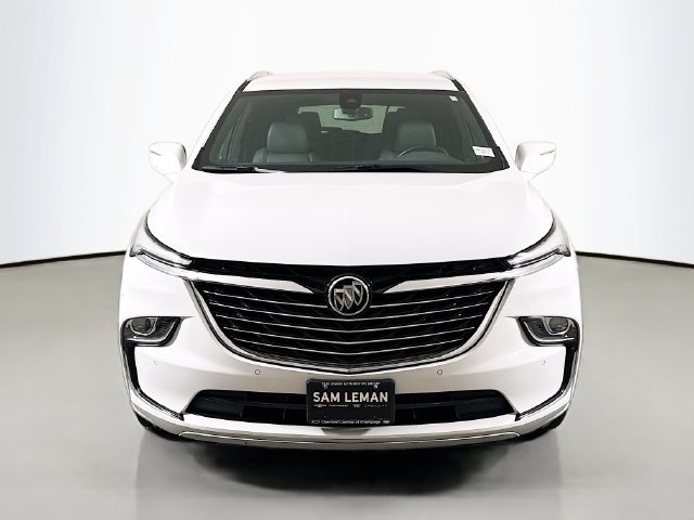 Used 2023 Buick Enclave Essence FWD image 2