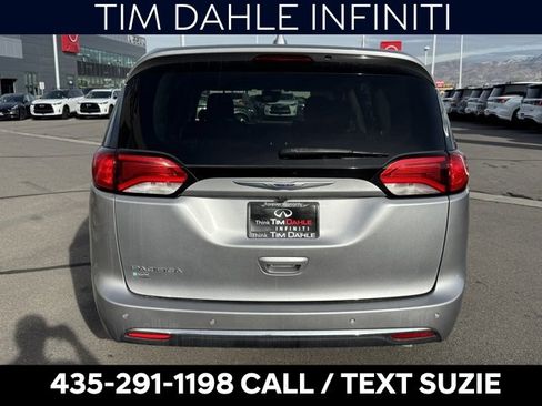 Used 2019 Chrysler Pacifica Touring Plus w/ Advanced Safetytec Group image 7