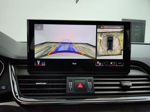 Used 2023 Audi SQ5 Prestige image 21