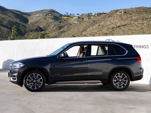 Used 2015 BMW X5 xDrive50i image 3