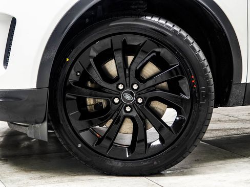 Used 2020 Land Rover Discovery Sport S image 6