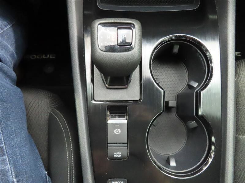 Used 2024 Nissan Rogue SV FWD image 27
