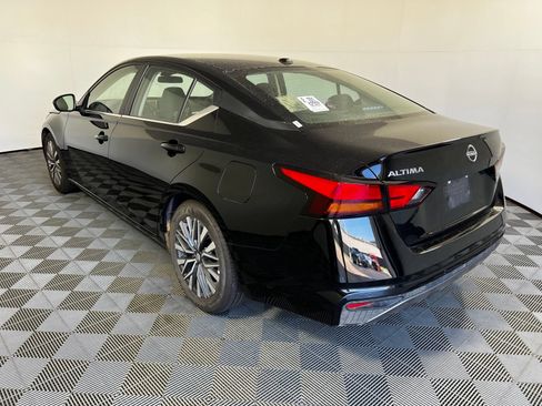 Used 2026 Nissan Altima 2.5 SV FWD image 7