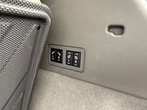 Used 2024 Cadillac XT6 Premium Luxury image 20