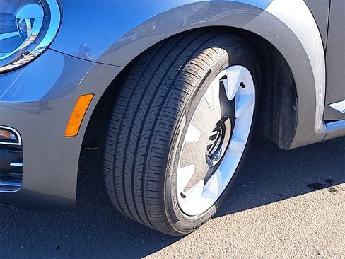 Used 2019 Volkswagen Beetle 2.0T Final Edition SEL image 32