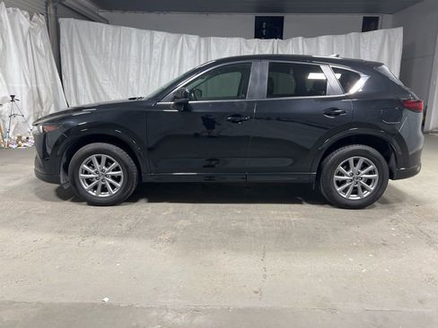 Used 2024 MAZDA CX-5 AWD 2.5 S w/ Preferred Package image 2