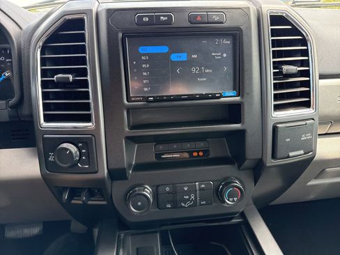 Used 2017 Ford F250 XLT w/ XLT Value Package AWD/4WD image 18