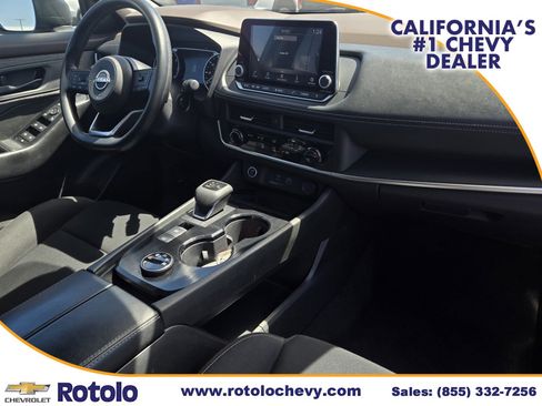 Used 2023 Nissan Rogue S AWD/4WD image 9