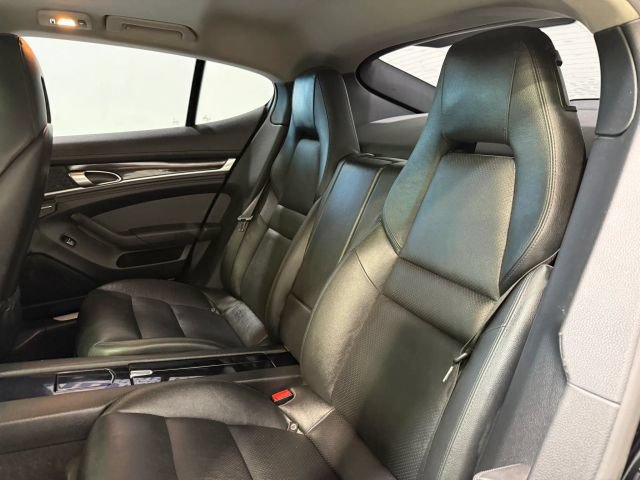 Used 2014 Porsche Panamera 4 AWD/4WD image 22