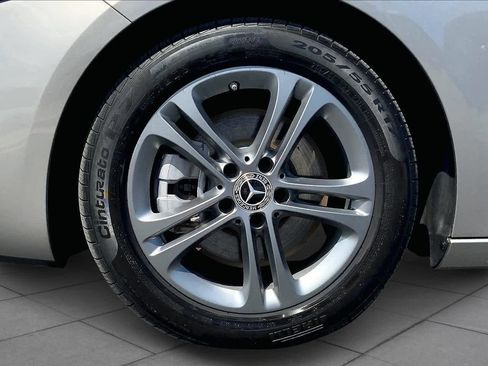 Used 2020 Mercedes-Benz A 220 4MATIC image 10