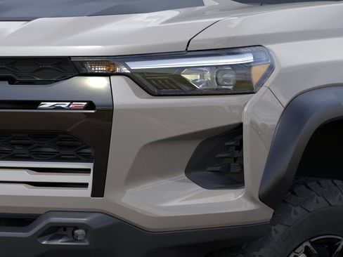 New 2026 Chevrolet Colorado ZR2 w/ Midnight Edition AWD/4WD image 34