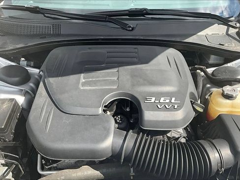 Used 2020 Chrysler 300 S AWD/4WD image 26