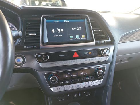 Used 2019 Hyundai Sonata Limited image 19