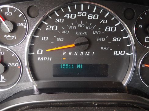 Used 2025 Chevrolet Express 3500 w/ Power Convenience Package RWD image 16