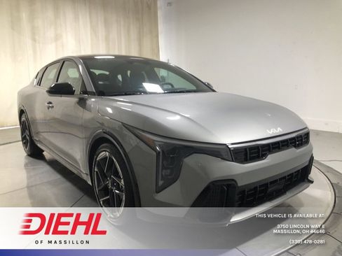 New 2025 Kia K4 GT-Line w/ GT-Line Sunroof Package image 1