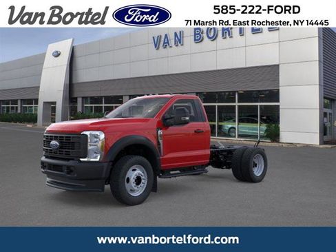 New 2025 Ford F550 4x4 Regular Cab Super Duty image 1
