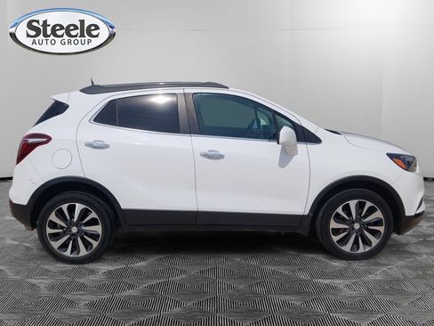 Used 2022 Buick Encore Preferred AWD/4WD image 4