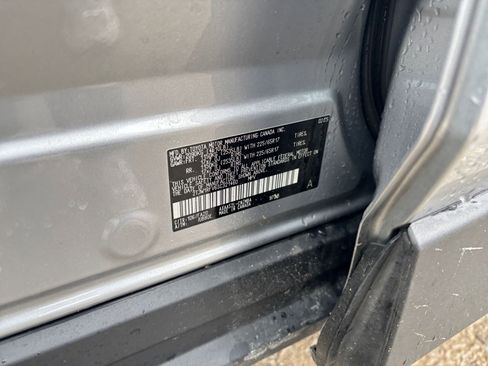 Used 2025 Toyota RAV4 XLE image 29