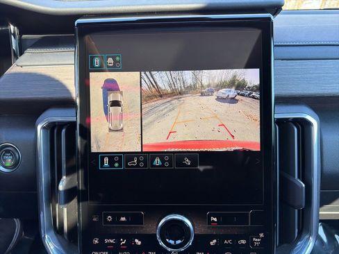 Used 2024 GMC Acadia Denali w/ Super Cruise Package image 27