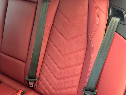 Used 2024 Maserati Grecale Trofeo image 18