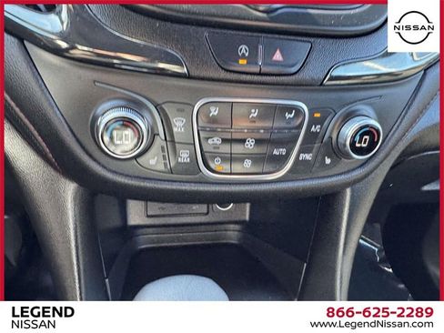 Used 2022 Chevrolet Equinox RS image 24