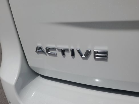 Used 2025 Ford Expedition Active RWD image 10