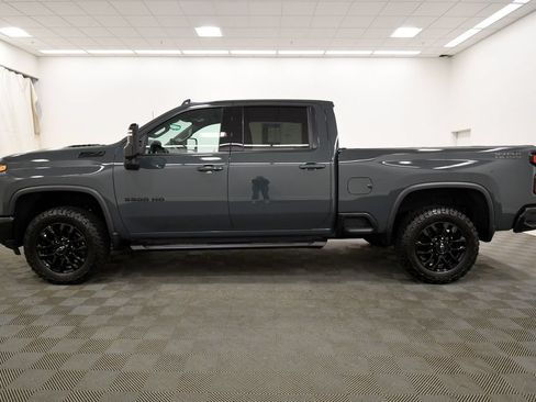 Used 2025 Chevrolet Silverado 3500 LTZ w/ Trail Boss Package AWD/4WD image 4