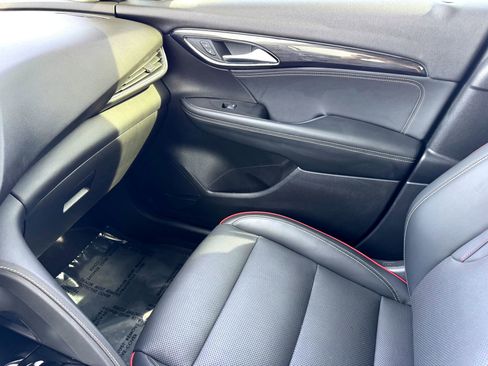 Used 2022 Buick Envision Essence w/ Sport Touring Package image 28